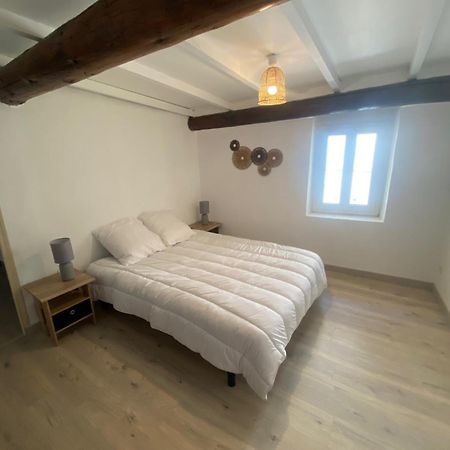 Maison De Village Courthezon Exterior photo